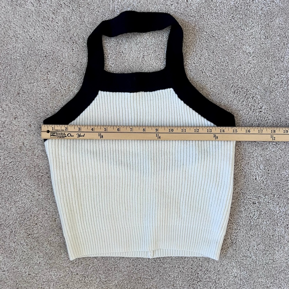 NWT Color-Block Cutout Ribbed Sweater Set - small - Picture 10 of 11